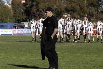 Euroa Coach Gleeson & Players