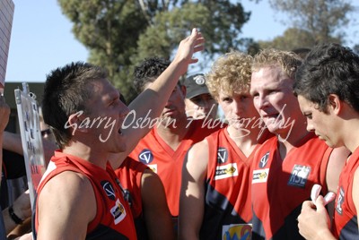 United Coach Quarrell & Players