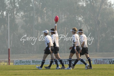 Umpires Enter Princess Park