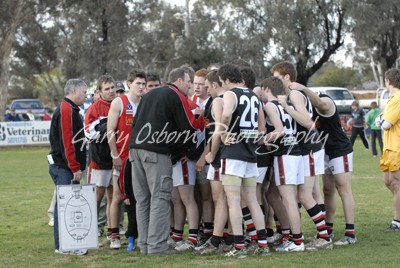 Benalla Coach - Symes & Players