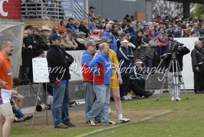 Tatura Coach - VanDenDonk & Staff