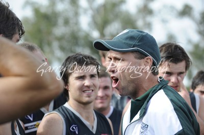 Echuca Coach - Henderson