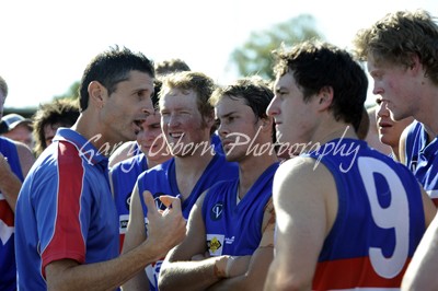 Tatura Coach - Serra & players