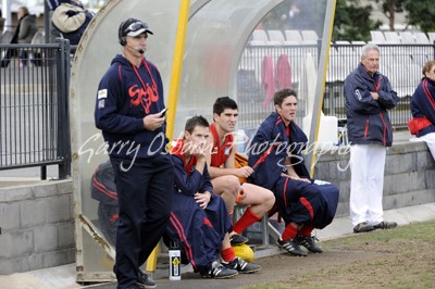 United Bench & players