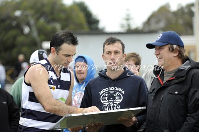 Coach Mooroopna - Campbell, Vandermeer & Campbell