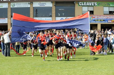 Shepp United players & Banner