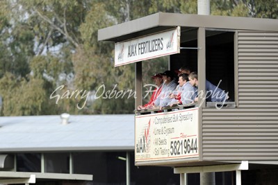 Swans Coach - Warburton & Staff