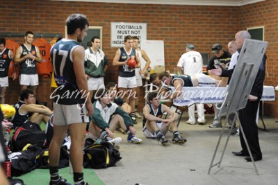 Echuca Coach - Stewart & players