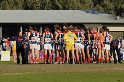 United Coach - Quarrell & Players