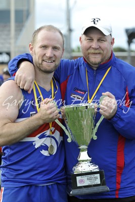 Wellington, Coach - Daniel & Cup