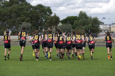 All Bushies Players Warm Up