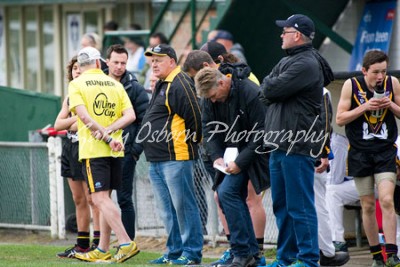 Bushies Coach - Shannon & Staff