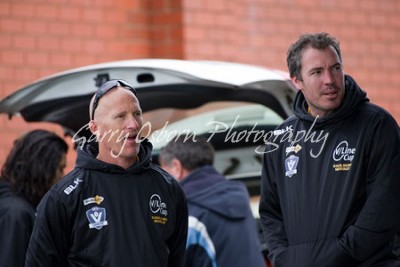 Bushies Coach - Watson & Harrap